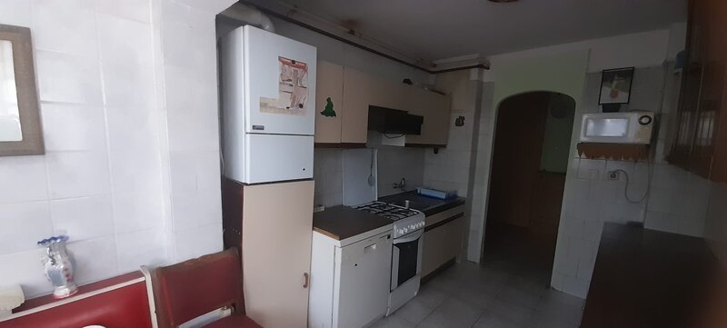 Piata Rahova, strada Buzoieni